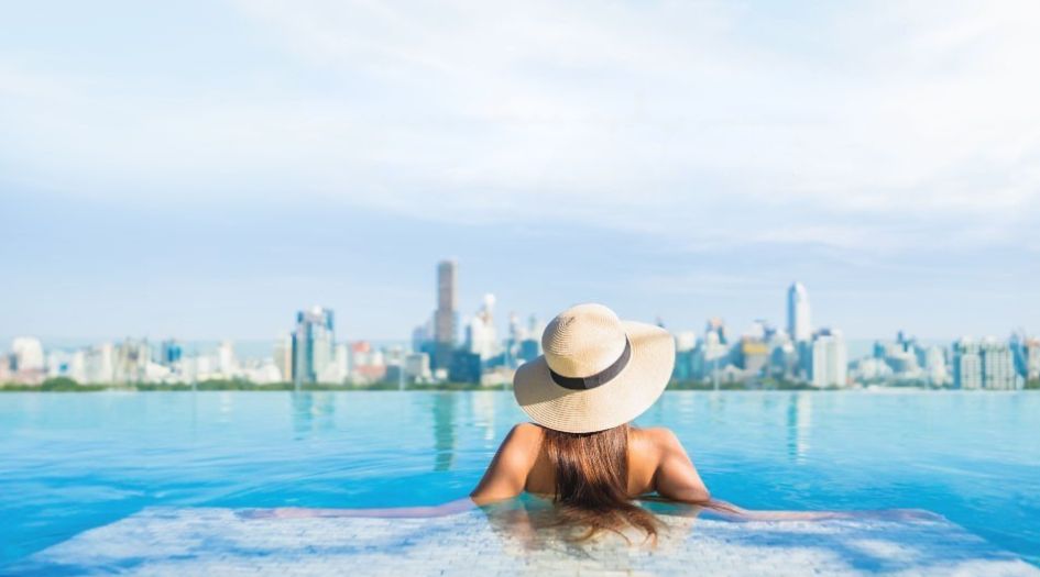 Raheja-The-Rivere-Amenities-Swimming-Pool (2)